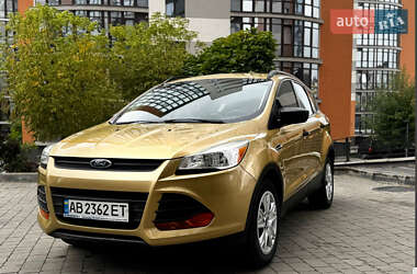 Внедорожник / Кроссовер Ford Escape 2014 в 