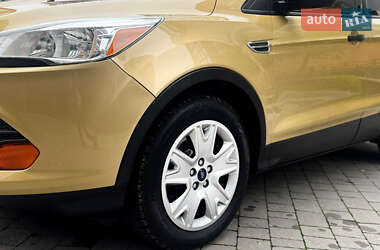 Внедорожник / Кроссовер Ford Escape 2014 в 