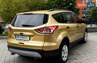 Внедорожник / Кроссовер Ford Escape 2014 в 