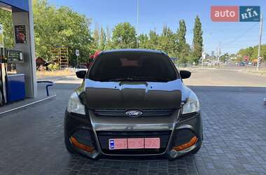 Внедорожник / Кроссовер Ford Escape 2016 в 