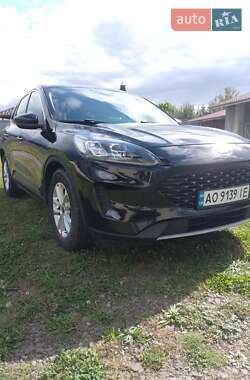 Внедорожник / Кроссовер Ford Escape 2019 в 