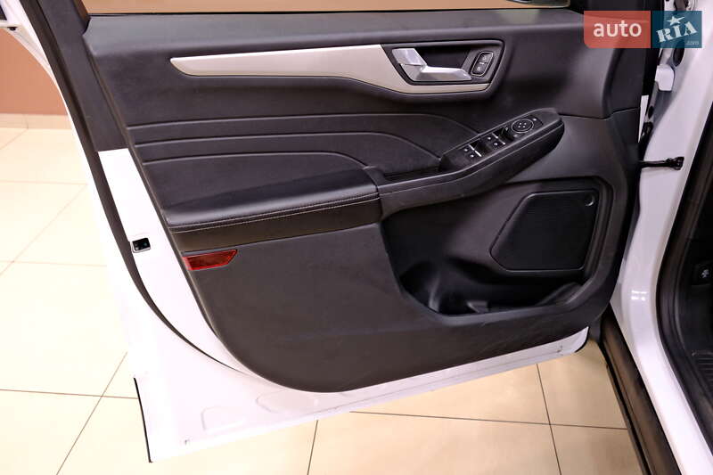 Внедорожник / Кроссовер Ford Escape 2021 в Одессе