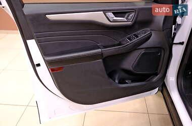 Внедорожник / Кроссовер Ford Escape 2021 в 