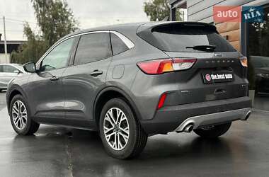 Внедорожник / Кроссовер Ford Escape 2021 в 