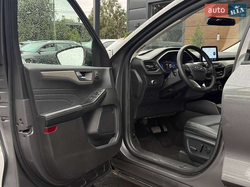 Внедорожник / Кроссовер Ford Escape 2021 в Ровно