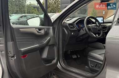 Внедорожник / Кроссовер Ford Escape 2021 в 
