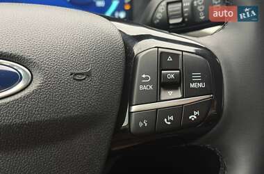 Внедорожник / Кроссовер Ford Escape 2021 в 