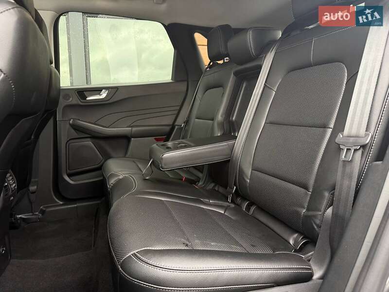 Внедорожник / Кроссовер Ford Escape 2021 в Ровно