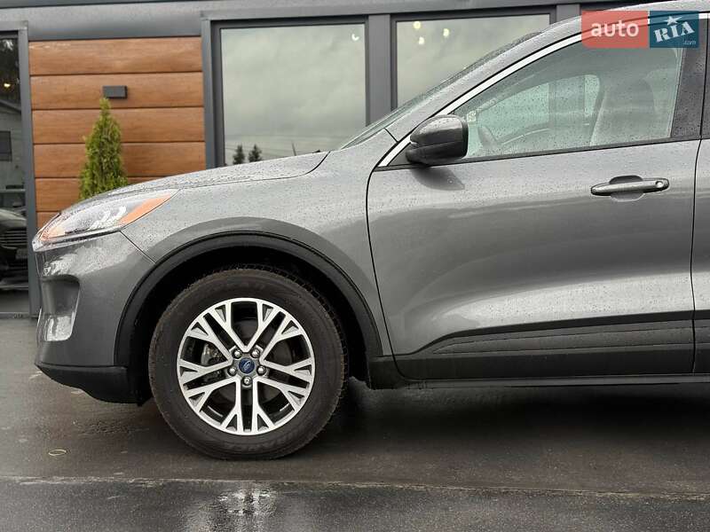 Внедорожник / Кроссовер Ford Escape 2021 в Ровно