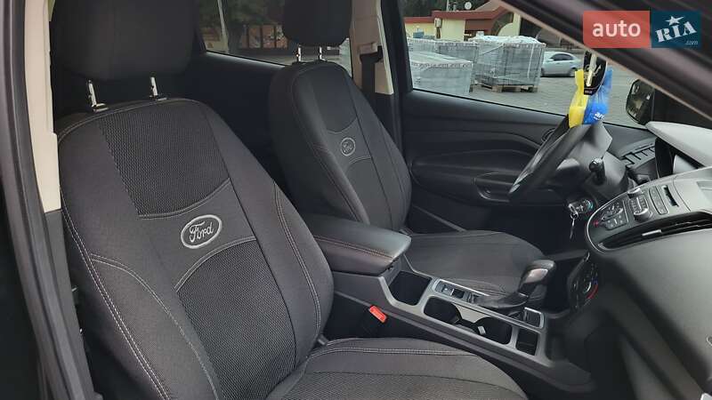 Внедорожник / Кроссовер Ford Escape 2017 в Каменском