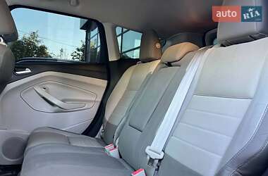 Внедорожник / Кроссовер Ford Escape 2014 в 