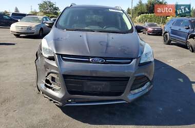 Внедорожник / Кроссовер Ford Escape 2015 в 