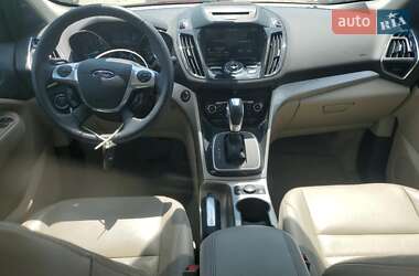 Внедорожник / Кроссовер Ford Escape 2013 в 