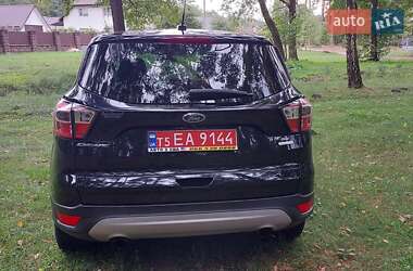 Позашляховик / Кросовер Ford Escape 2017 в 