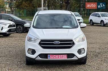Внедорожник / Кроссовер Ford Escape 2017 в 