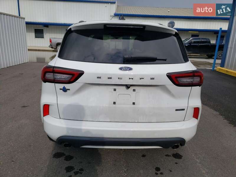 Внедорожник / Кроссовер Ford Escape 2023 в Днепре