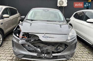 Внедорожник / Кроссовер Ford Escape 2022 в 
