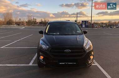 Позашляховик / Кросовер Ford Escape 2017 в 