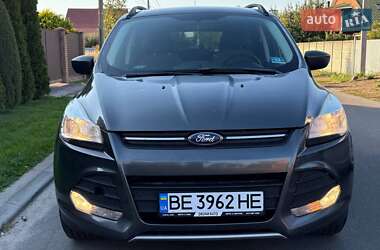 Позашляховик / Кросовер Ford Escape 2015 в 