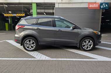 Позашляховик / Кросовер Ford Escape 2014 в 