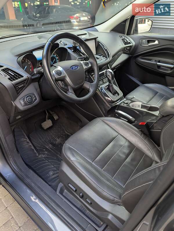 Внедорожник / Кроссовер Ford Escape 2014 в Киеве