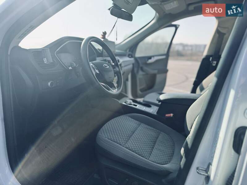 Внедорожник / Кроссовер Ford Escape 2020 в Дубно