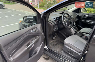 Позашляховик / Кросовер Ford Escape 2014 в 
