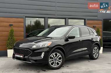 Внедорожник / Кроссовер Ford Escape 2022 в 