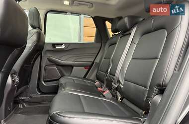 Внедорожник / Кроссовер Ford Escape 2022 в 