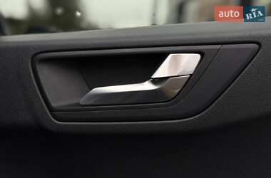 Внедорожник / Кроссовер Ford Escape 2022 в 