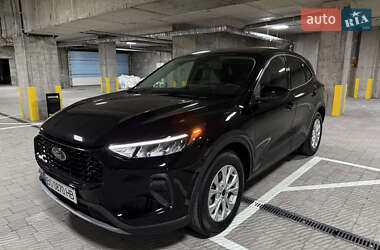 Внедорожник / Кроссовер Ford Escape 2024 в 