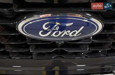 Внедорожник / Кроссовер Ford Escape 2024 в 