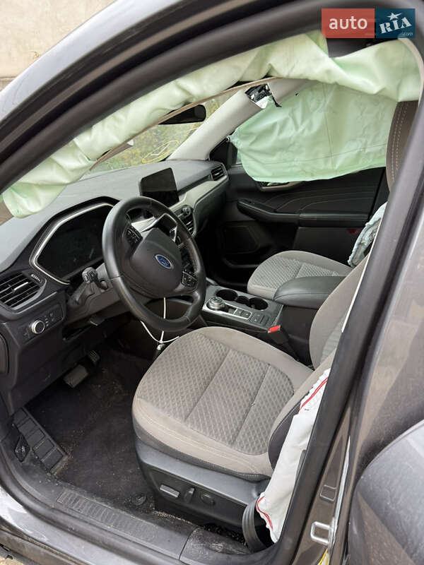 Позашляховик / Кросовер Ford Escape 2021 в Тернополі