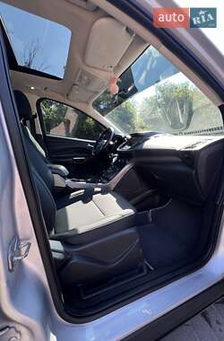 Внедорожник / Кроссовер Ford Escape 2014 в 