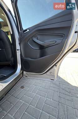Внедорожник / Кроссовер Ford Escape 2014 в 