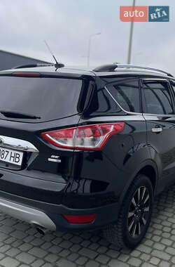 Позашляховик / Кросовер Ford Escape 2015 в Тернополі