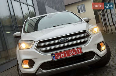 Внедорожник / Кроссовер Ford Escape 2017 в 