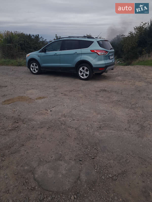 Внедорожник / Кроссовер Ford Escape 2012 в Ужгороде