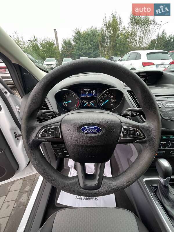 Внедорожник / Кроссовер Ford Escape 2017 в Львове