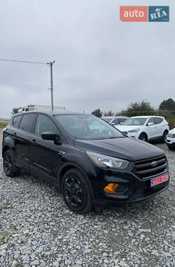 Внедорожник / Кроссовер Ford Escape 2017 в Львове
