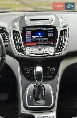 Внедорожник / Кроссовер Ford Escape 2013 в 