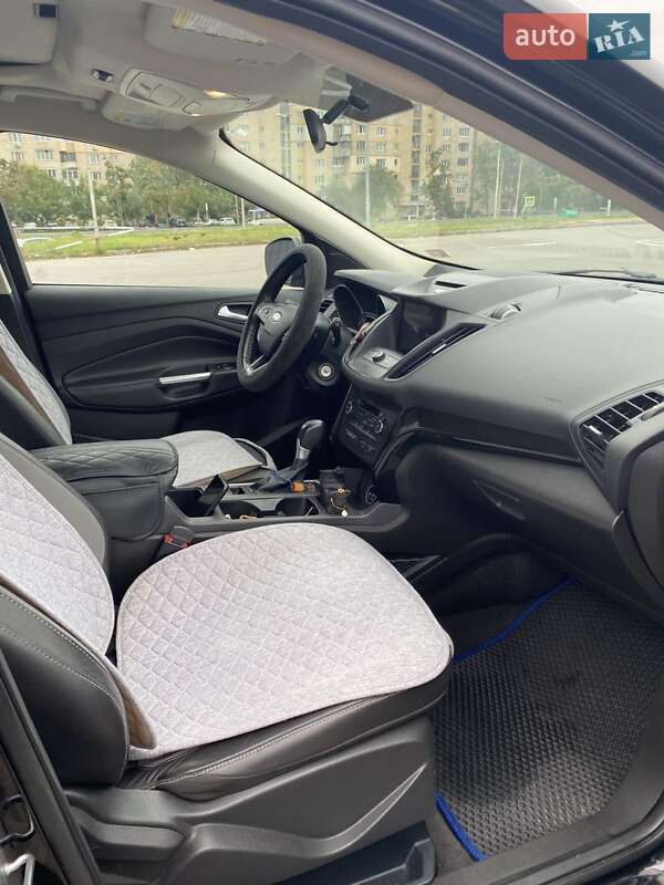 Внедорожник / Кроссовер Ford Escape 2016 в Киеве