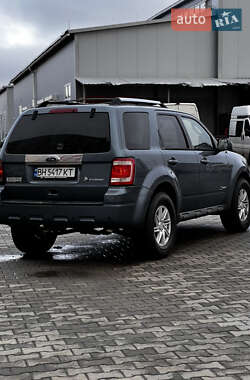 Позашляховик / Кросовер Ford Escape 2010 в 