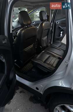 Внедорожник / Кроссовер Ford Escape 2018 в 