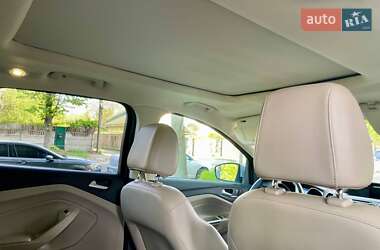 Внедорожник / Кроссовер Ford Escape 2015 в 