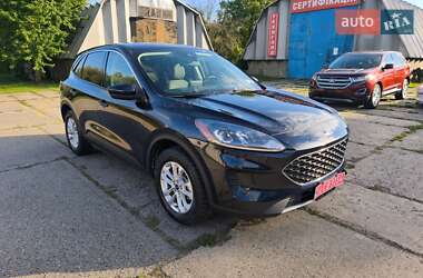 Внедорожник / Кроссовер Ford Escape 2021 в 