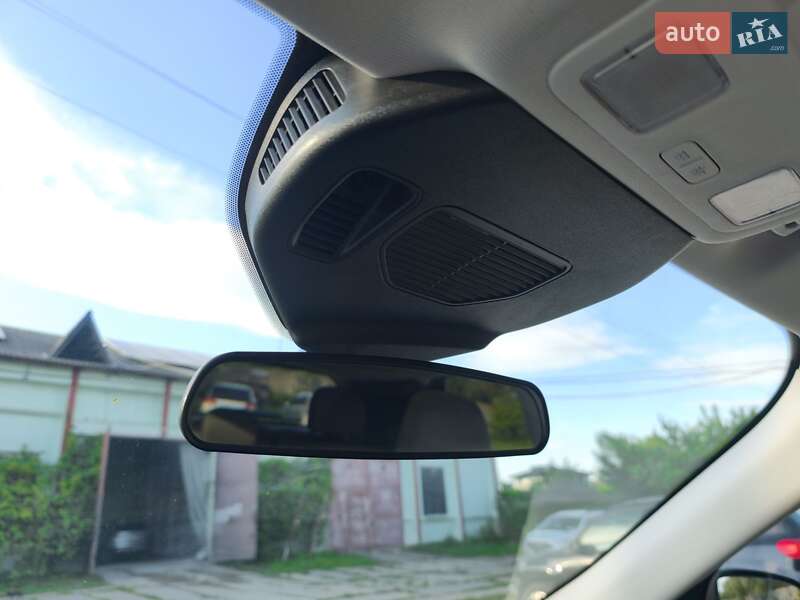 Позашляховик / Кросовер Ford Escape 2021 в Стрию