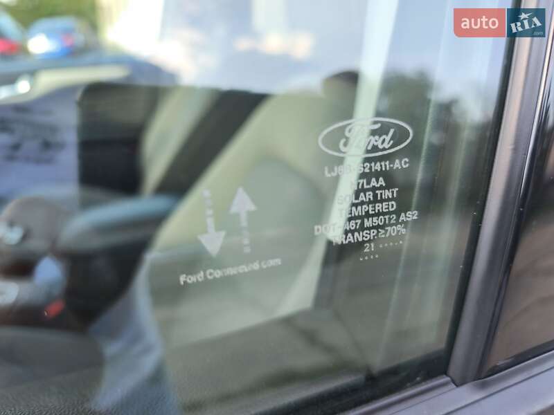 Позашляховик / Кросовер Ford Escape 2021 в Стрию