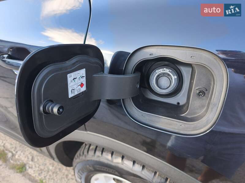 Позашляховик / Кросовер Ford Escape 2021 в Стрию