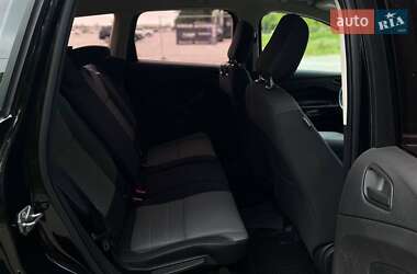Внедорожник / Кроссовер Ford Escape 2019 в 
